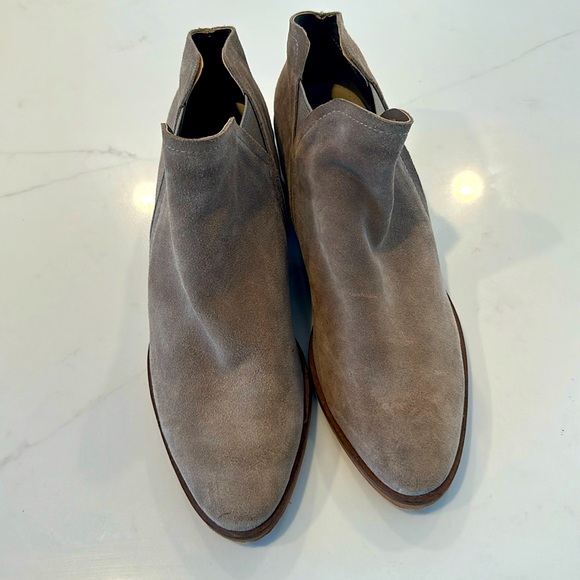 Dolce Vita Shoes - Dolce Vita booties 10 tan suede